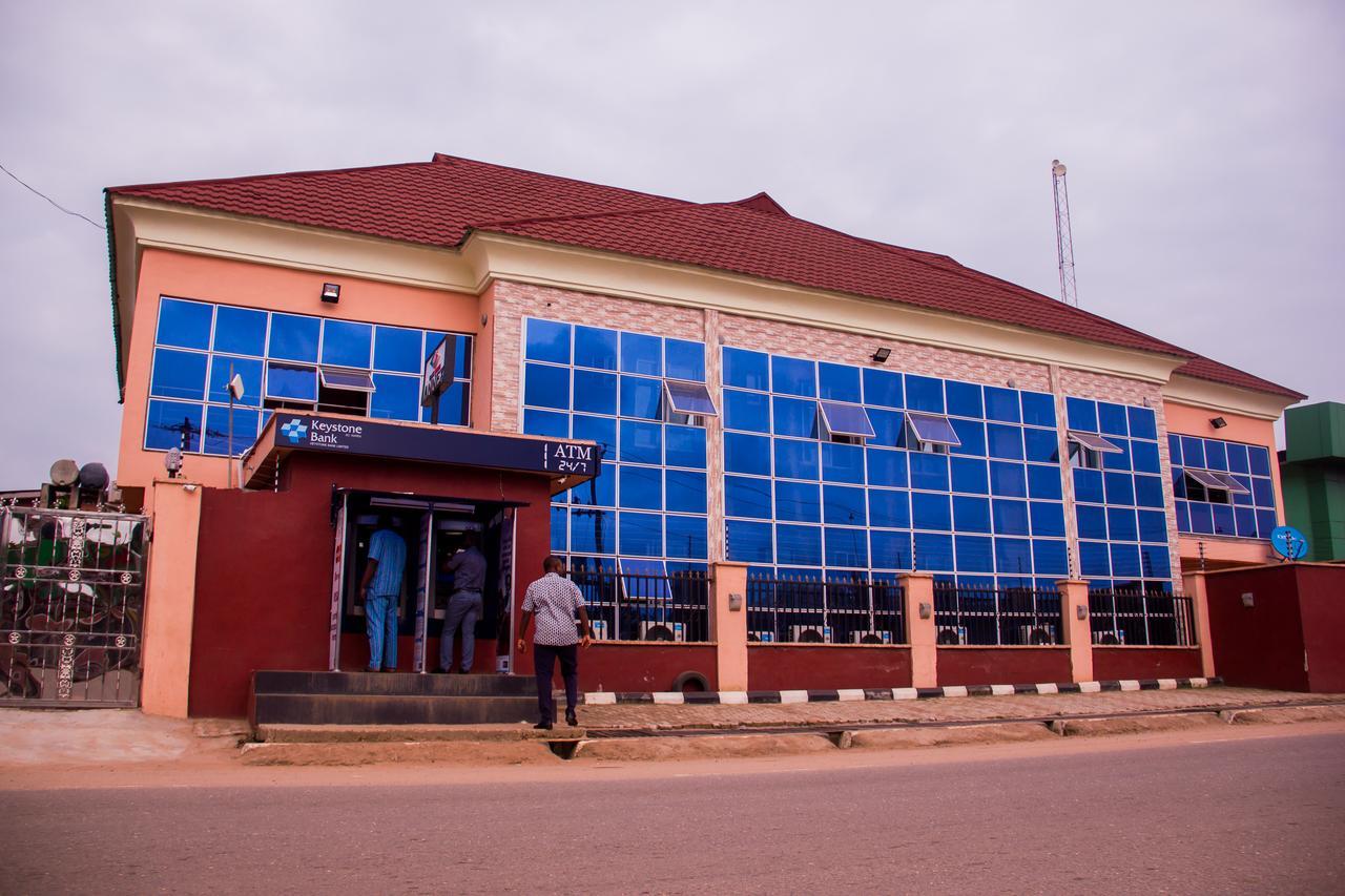 Glasshouse Hotel And Suites Egba Exterior photo